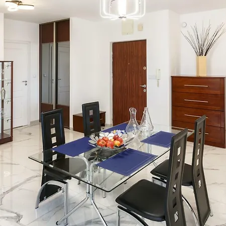 Luxury Sky Penthouse City Center View *