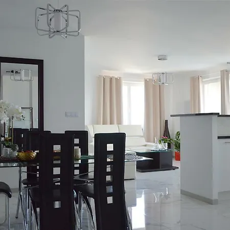 Luxury Sky Penthouse City Center View *